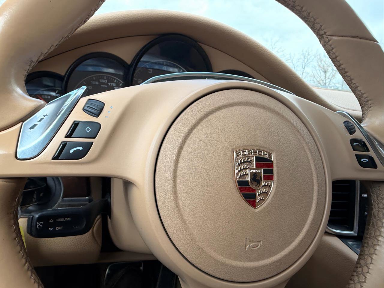 Used 2011 Porsche Panamera 4 image 20