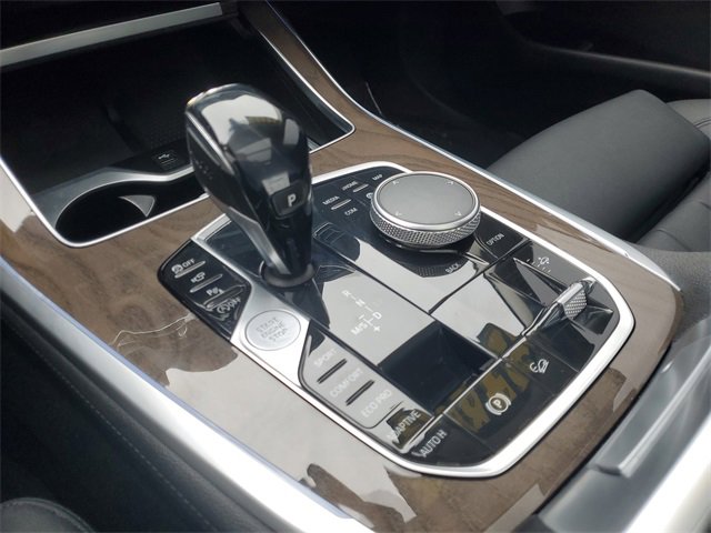 Used 2020 BMW X7 xDrive40i w/ Parking Assistance Package image 32