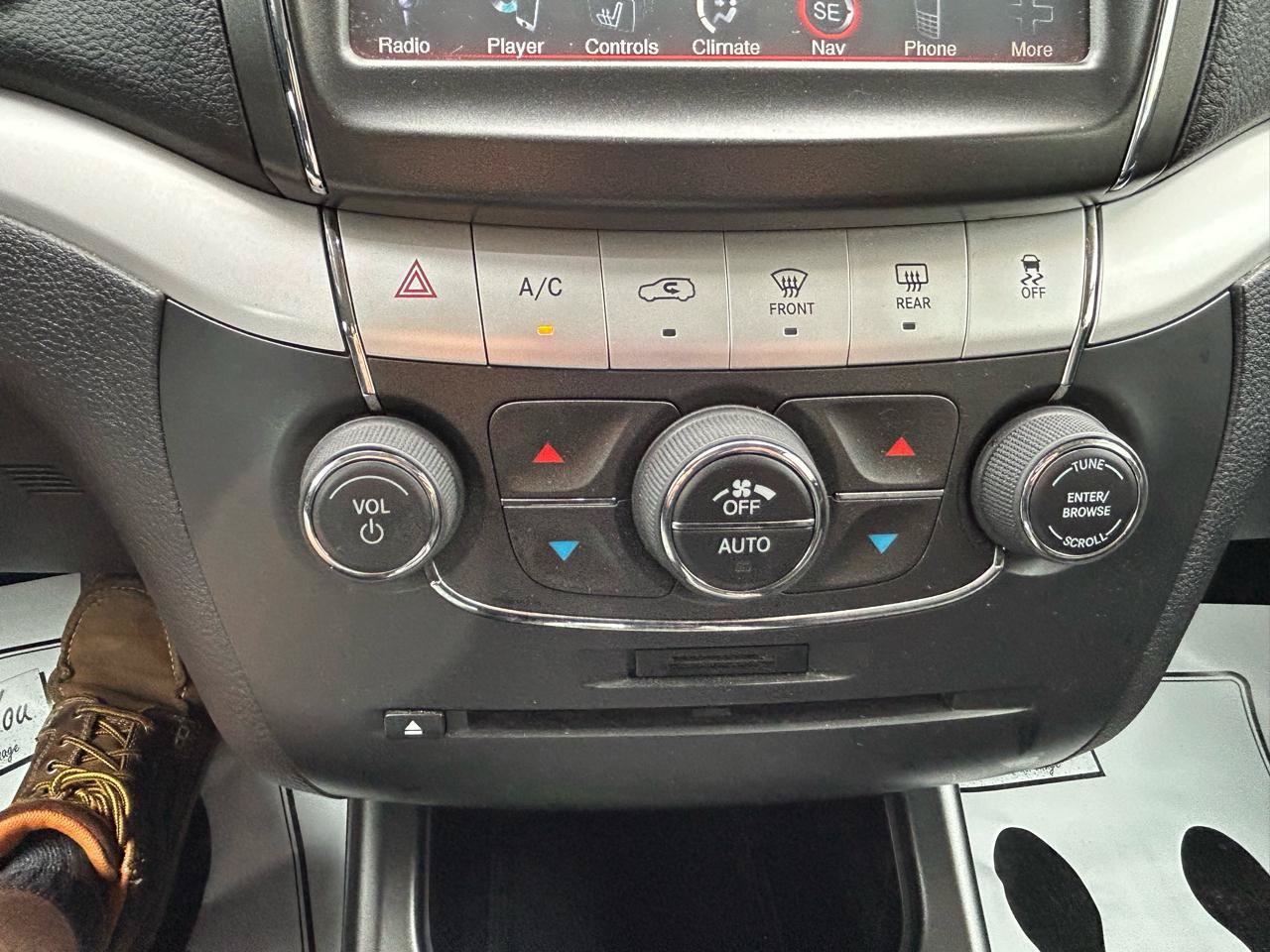 Used 2013 Dodge Journey R/T w/ Navigation & Sound Group I FWD image 27