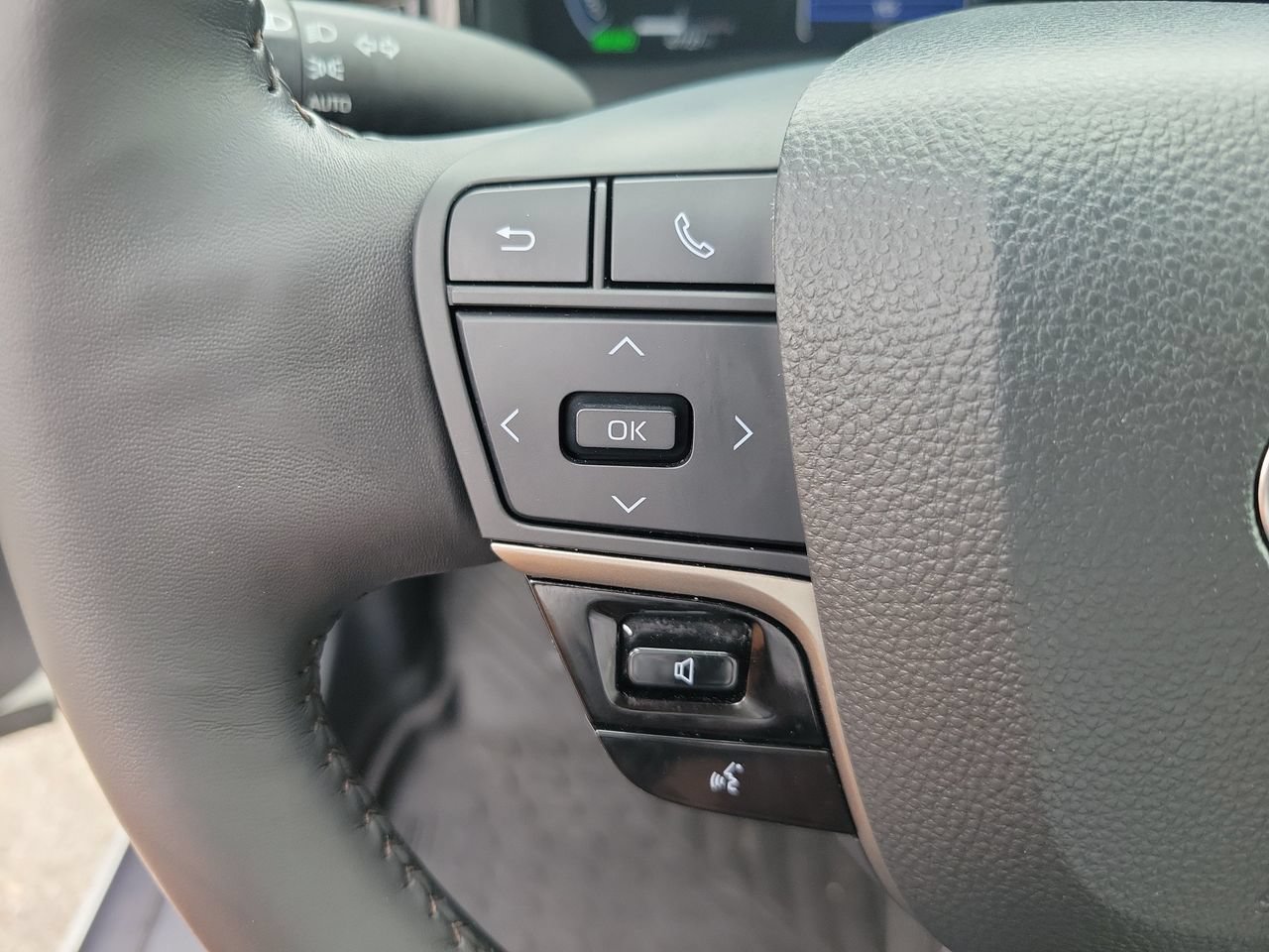 Used 2025 Toyota Camry XLE AWD/4WD image 20