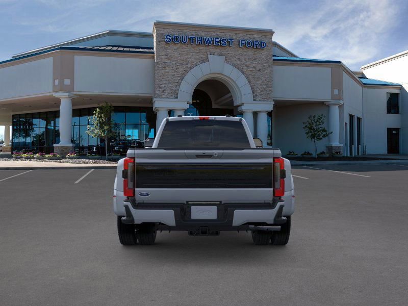 New 2026 Ford F450 Platinum w/ FX4 Off-Road Package image 5