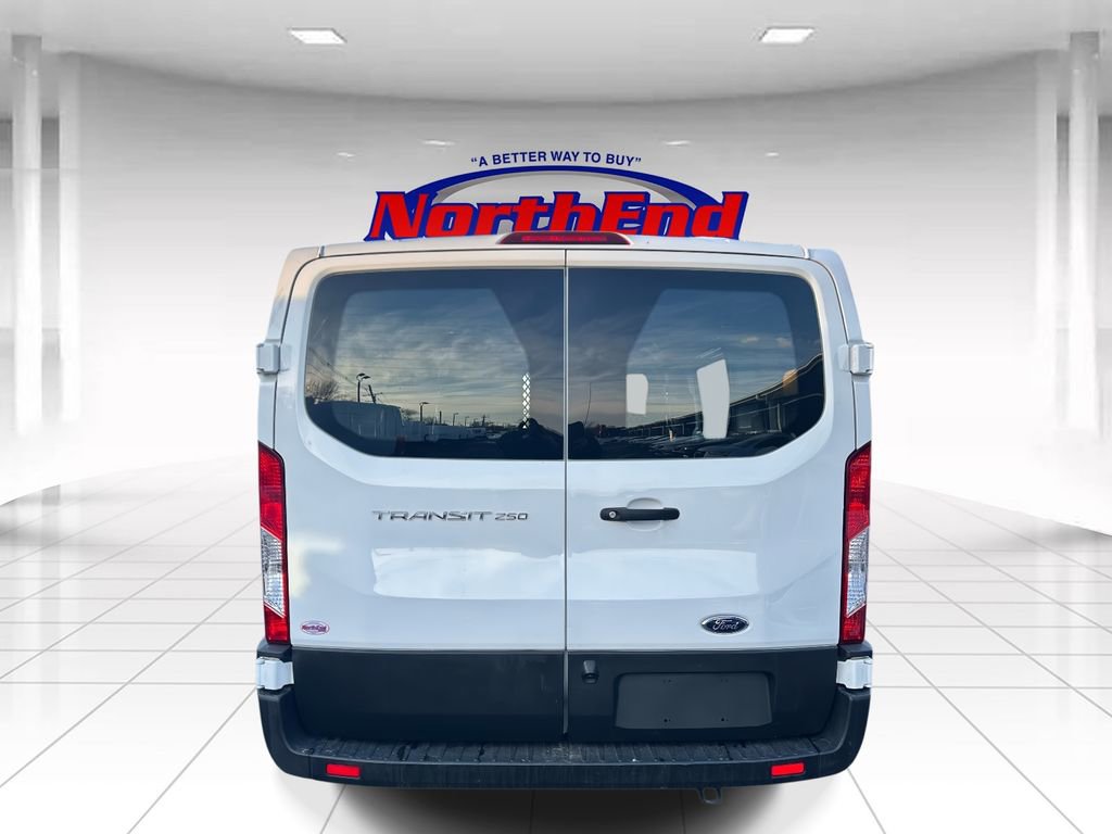 Used 2024 Ford Transit 250 Low Roof w/ Exterior Upgrade Package RWD image 4