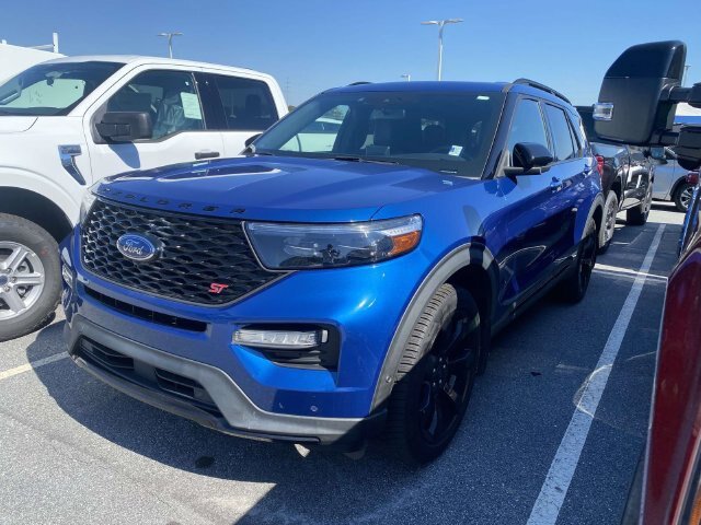 Certified 2021 Ford Explorer ST w/ Equipment Group 401A AWD/4WD image 3