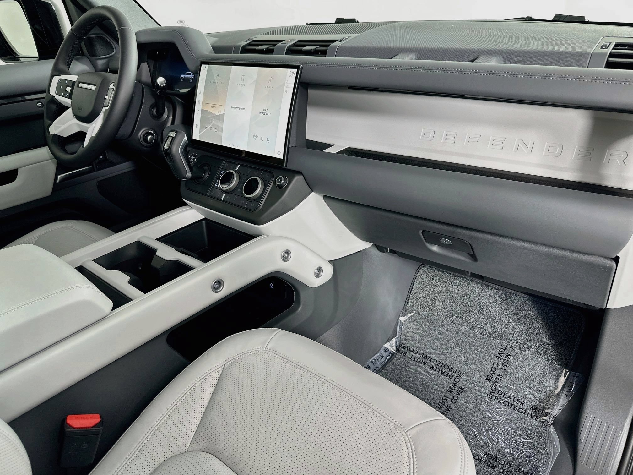 New 2026 Land Rover Defender 110 X-Dynamic SE AWD/4WD image 27