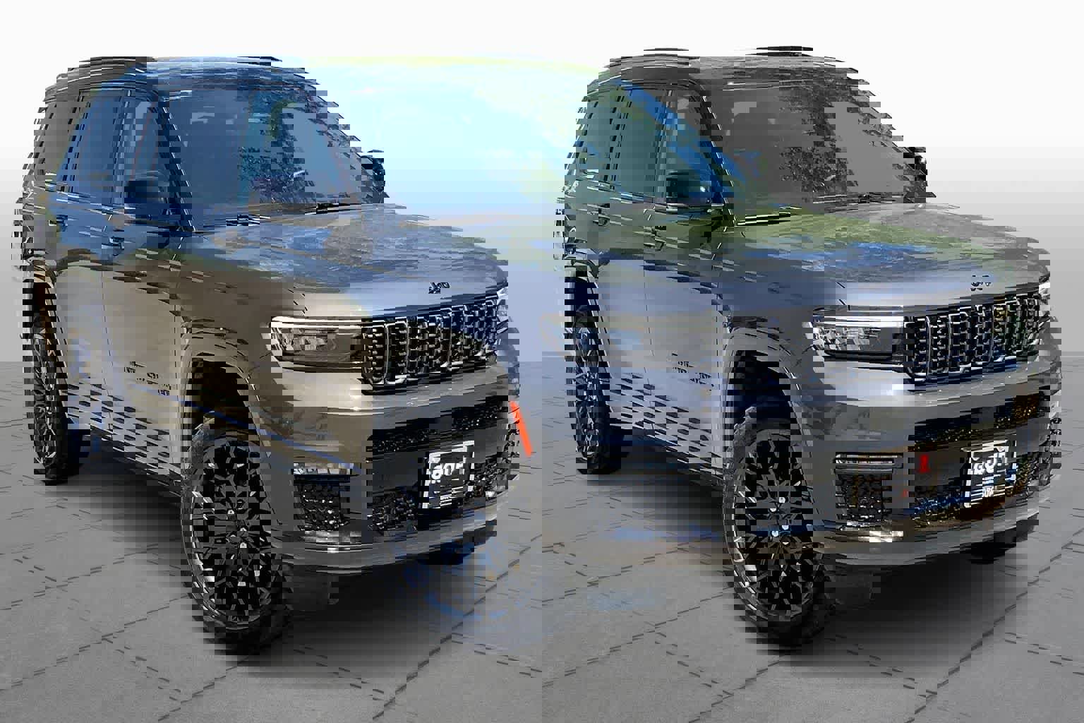 Used 2024 Jeep Grand Cherokee L Summit w/ High Altitude Package image 3