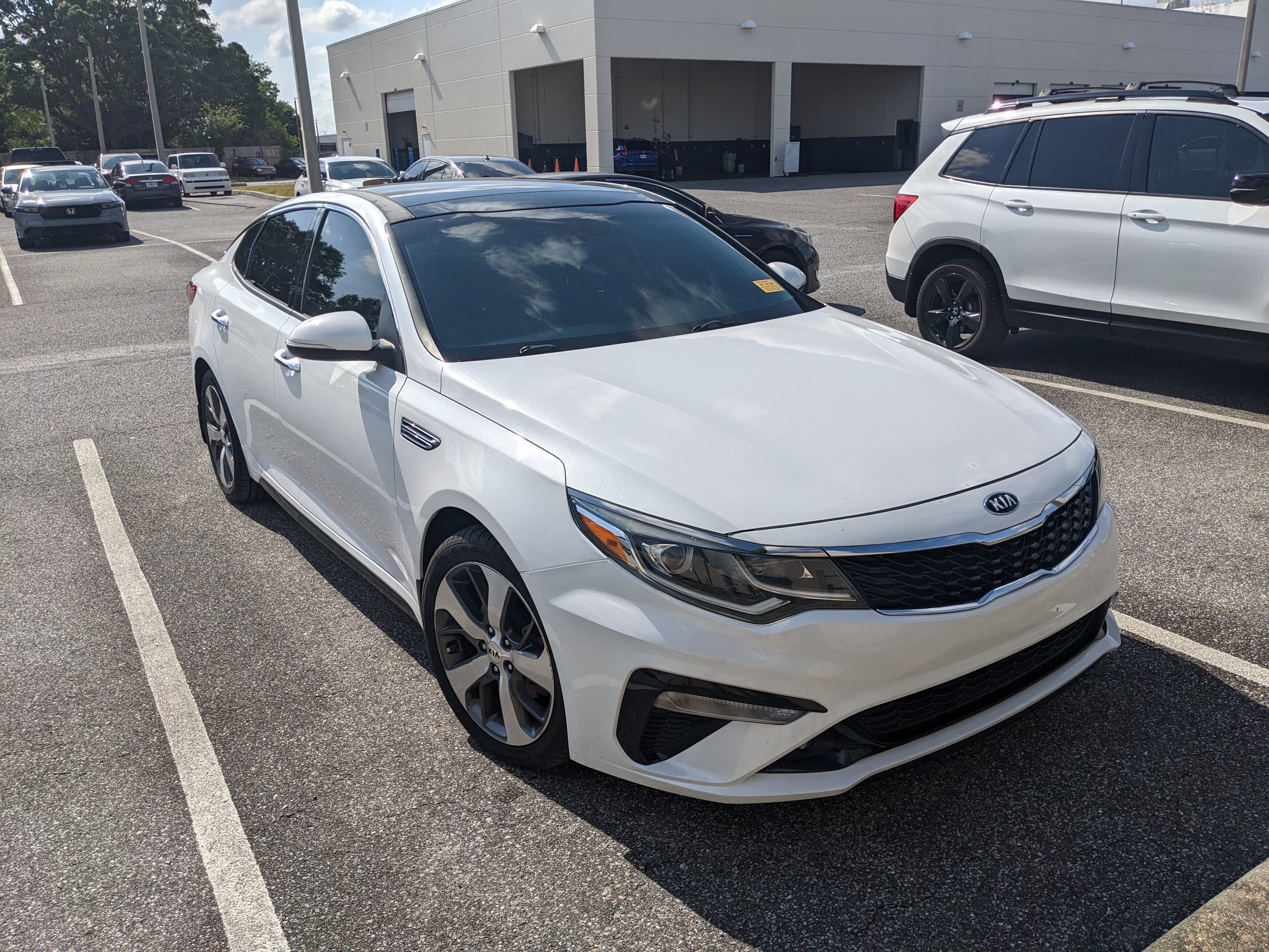 Used 2020 Kia Optima S w/ S Panoramic Sunroof Package FWD image 5