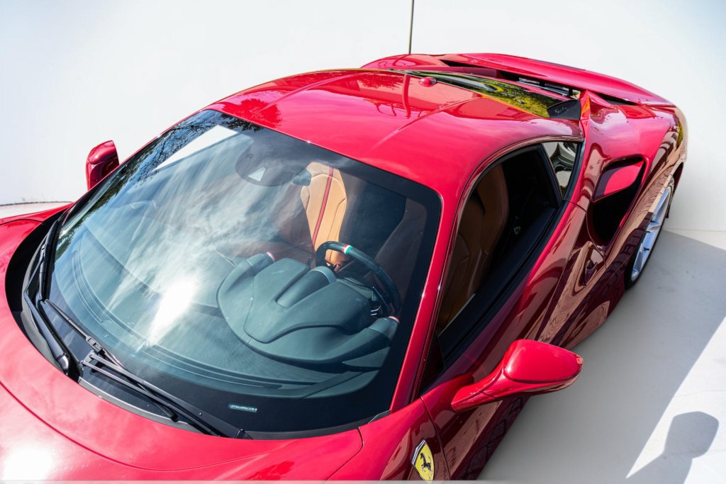 Certified 2022 Ferrari F8 Tributo RWD image 32