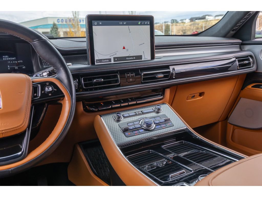 Used 2022 Lincoln Aviator Black Label w/ Dynamic Handling Package image 24