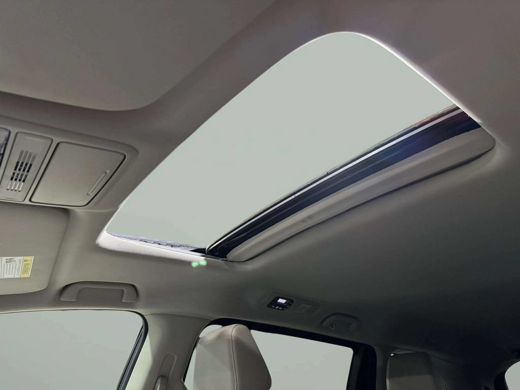 Used 2025 Honda Odyssey EX-L image 15