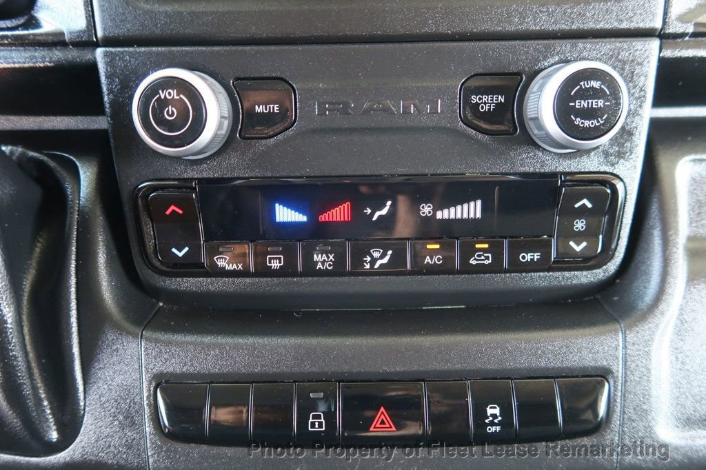 Used 2024 RAM ProMaster 2500 w/ Convenience Group FWD image 31