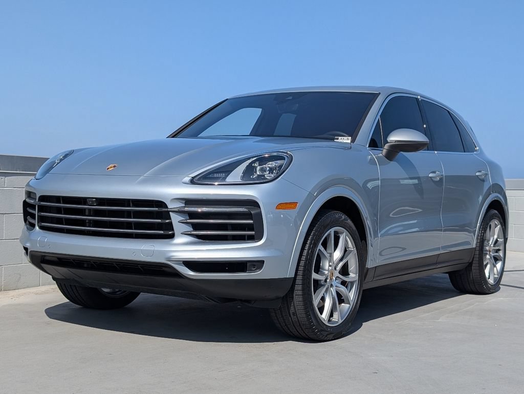 Certified 2023 Porsche Cayenne AWD/4WD image 1