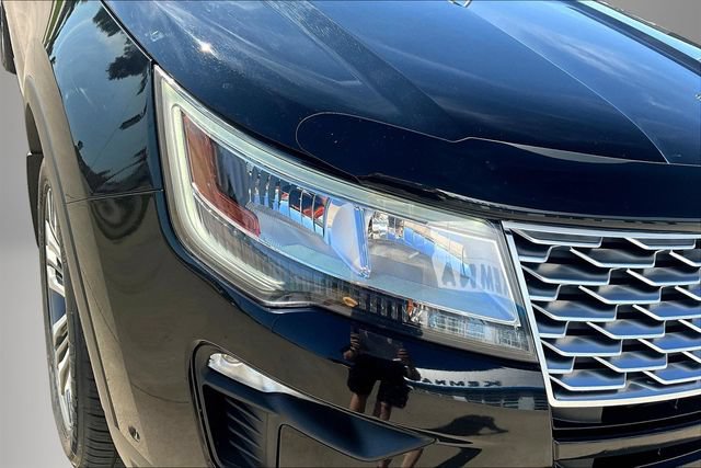 Used 2019 Ford Explorer Platinum AWD/4WD image 33