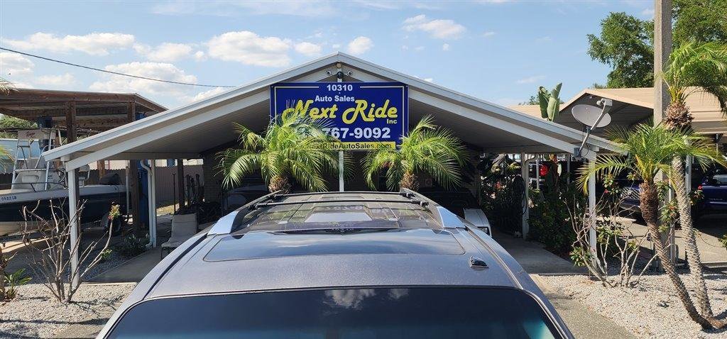 Used 2013 Nissan Armada Platinum RWD image 4