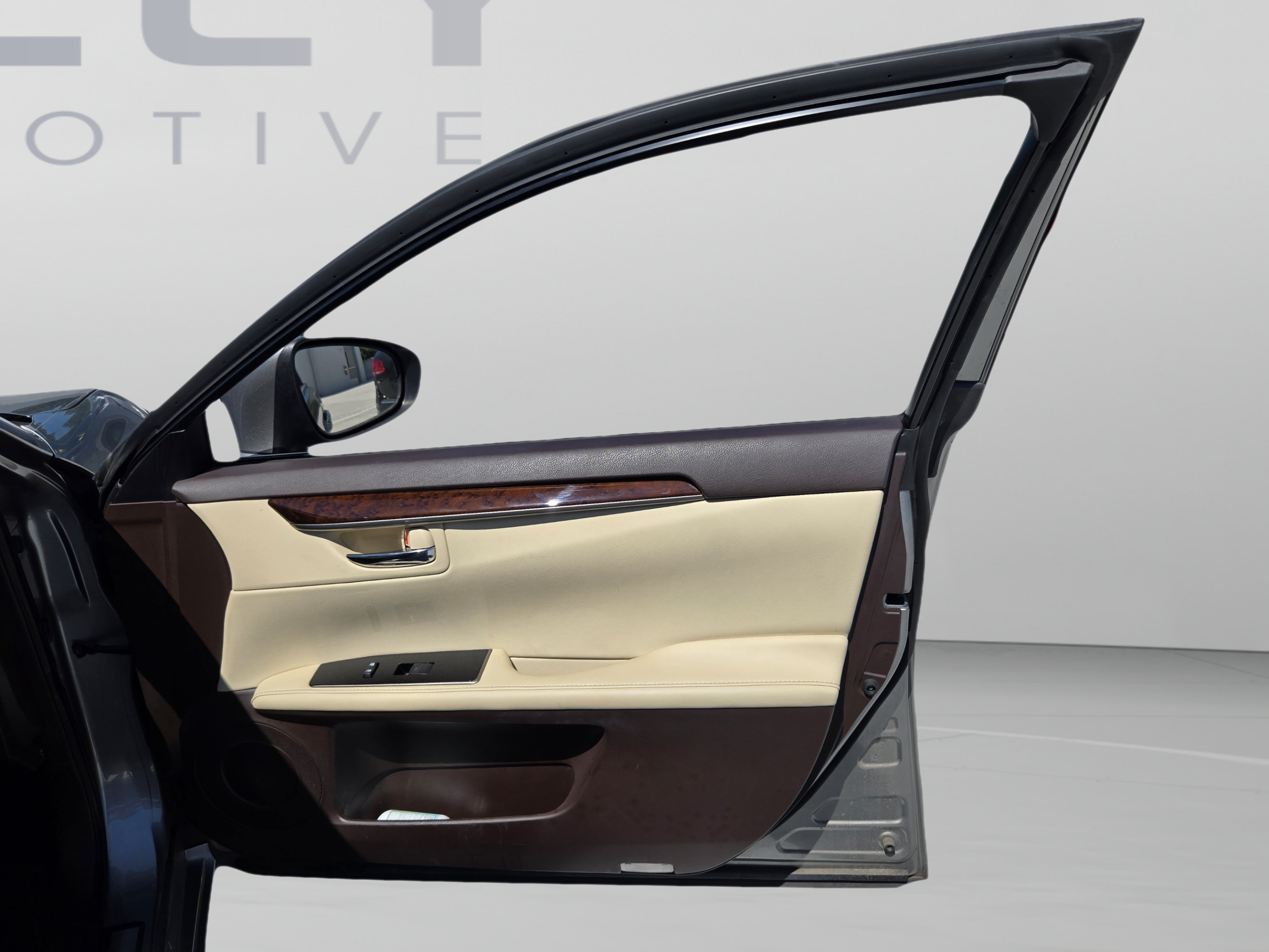 Used 2016 Lexus ES 350 w/ Premium Package w/Wood Trim FWD image 25