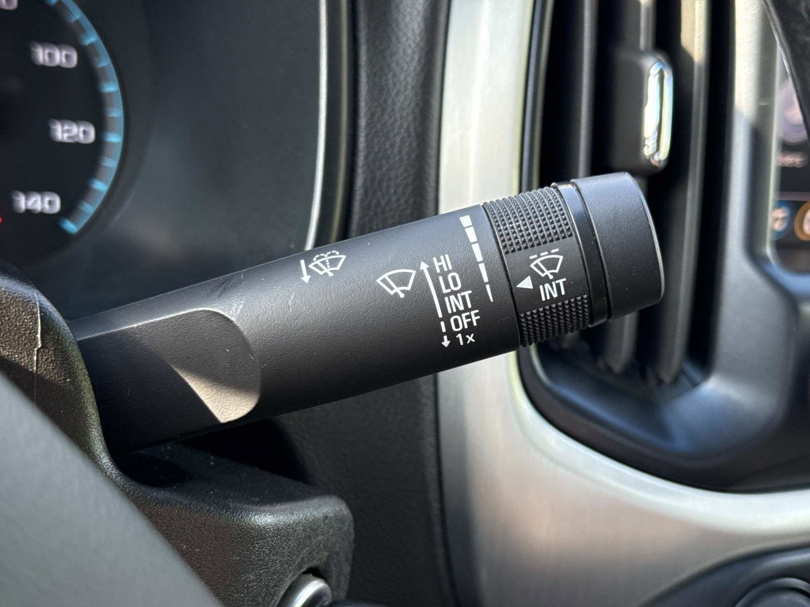 Used 2019 GMC Canyon SLE image 11