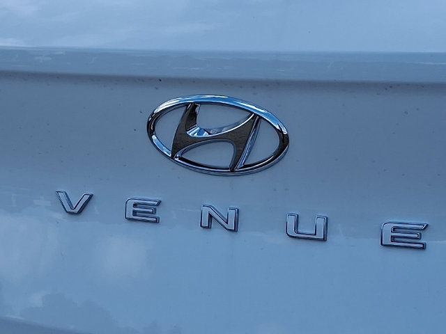 New 2026 Hyundai Venue SEL FWD image 13