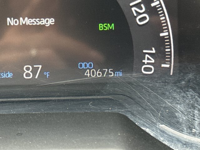 Used 2025 Toyota RAV4 XLE FWD image 17