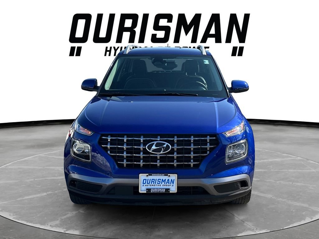 Used 2023 Hyundai Venue Limited image 8