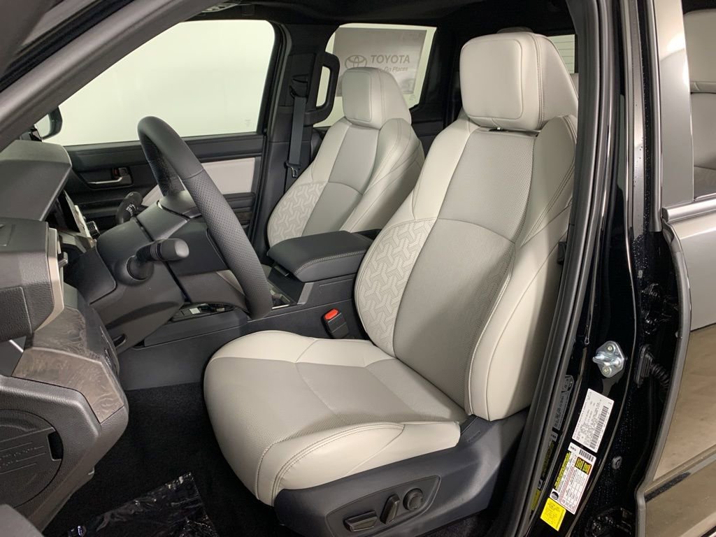 Used 2026 Toyota Tacoma Limited AWD/4WD image 28