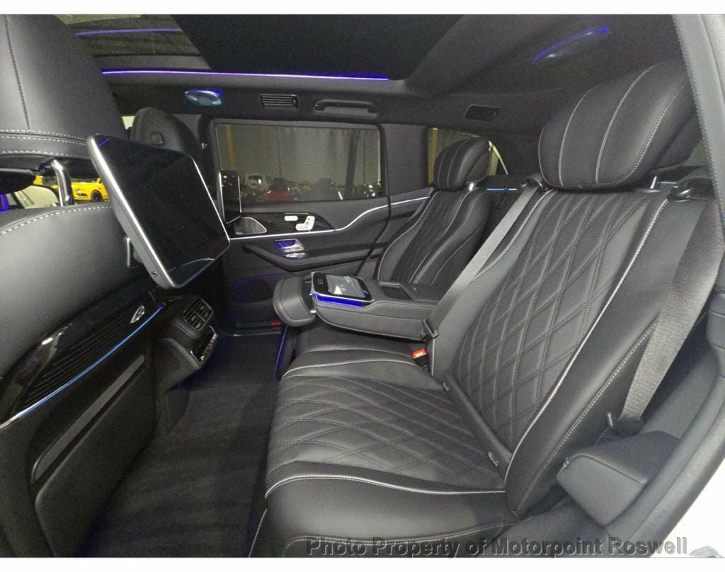 Used 2026 Mercedes-Benz Maybach GLS 600 4MATIC image 6