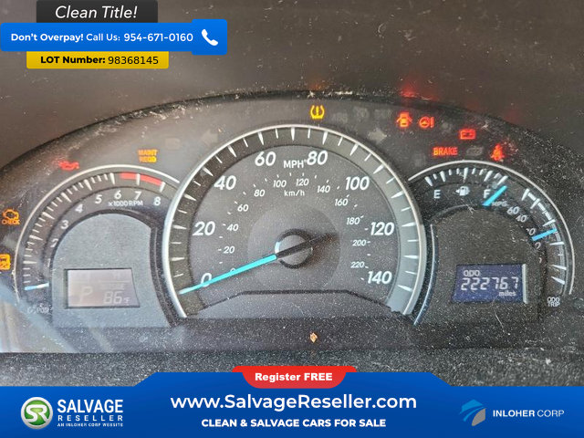 Used 2013 Toyota Camry image 12