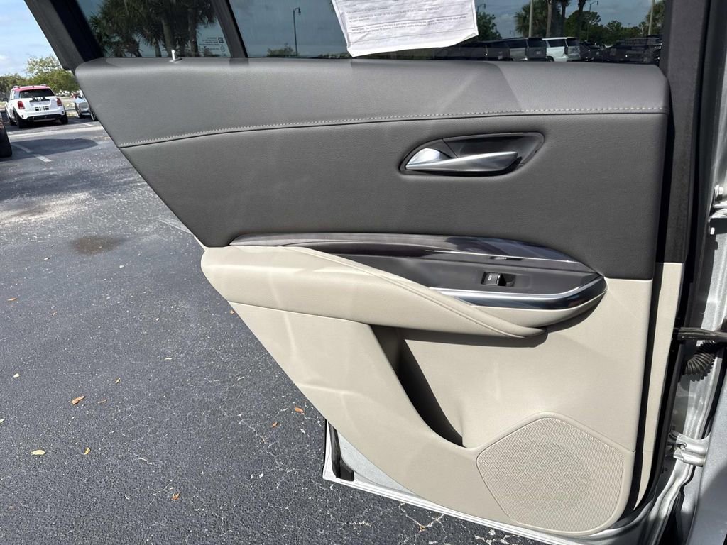 Used 2020 Cadillac XT4 Luxury image 13