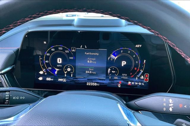 Used 2025 Chevrolet Suburban RST w/ RST Capability Package image 13