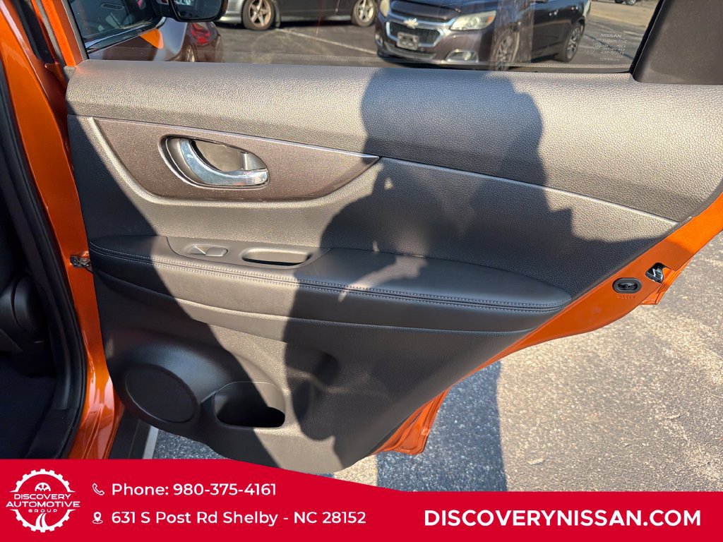 Certified 2019 Nissan Rogue SV FWD image 39