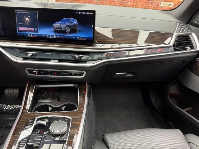 Used 2026 BMW X5 xDrive40i image 17
