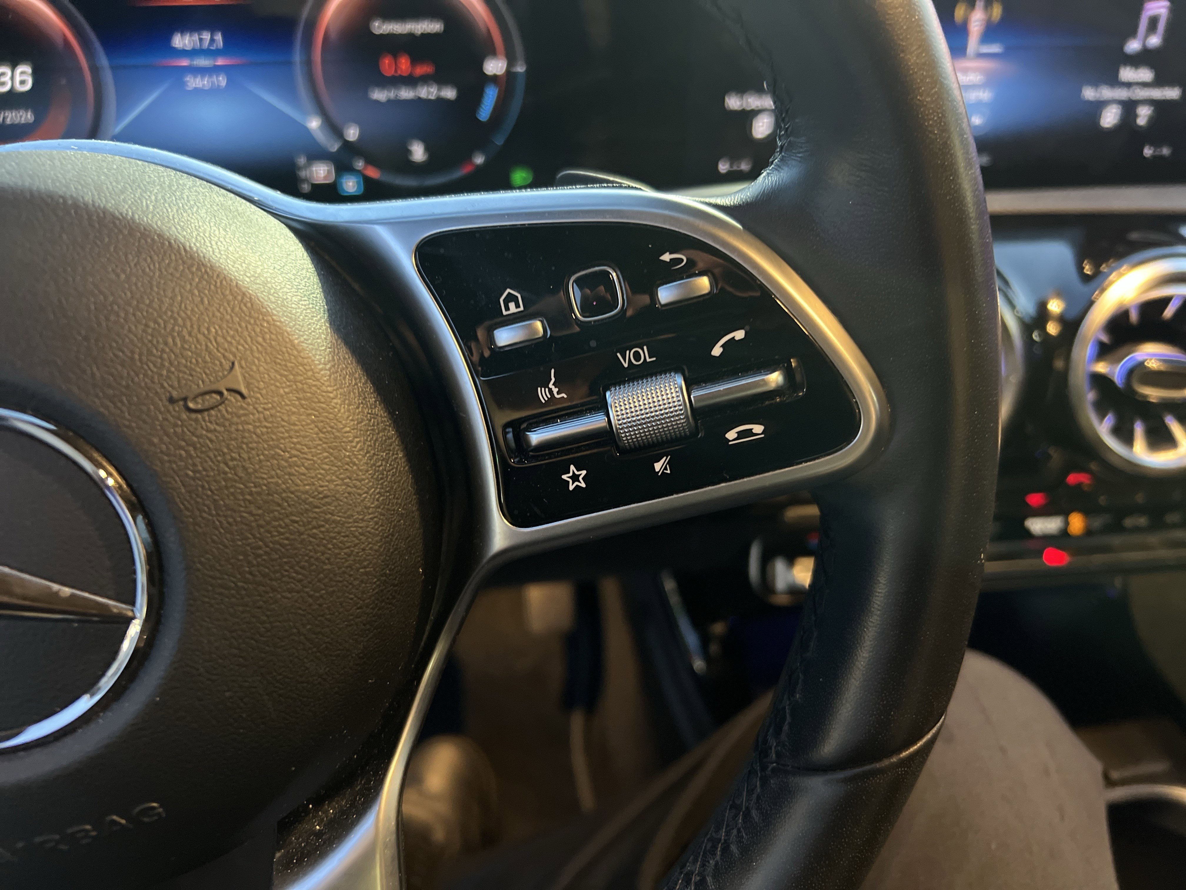 Certified 2022 Mercedes-Benz CLA 250 4MATIC image 20