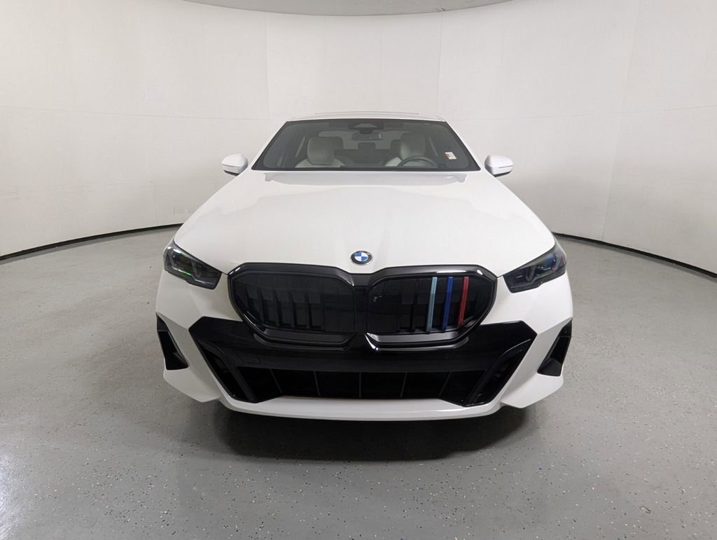 Used 2024 BMW 530i w/ M Sport Package image 2