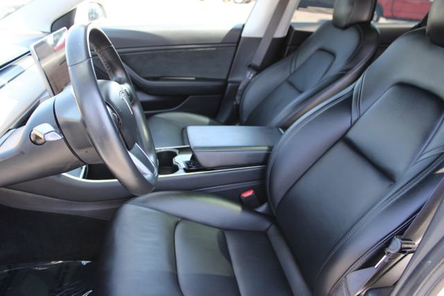 Used 2018 Tesla Model 3 Long Range RWD image 24