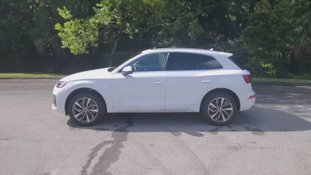 Certified 2024 Audi Q5 2.0T Premium w/ Convenience Package AWD/4WD image 5