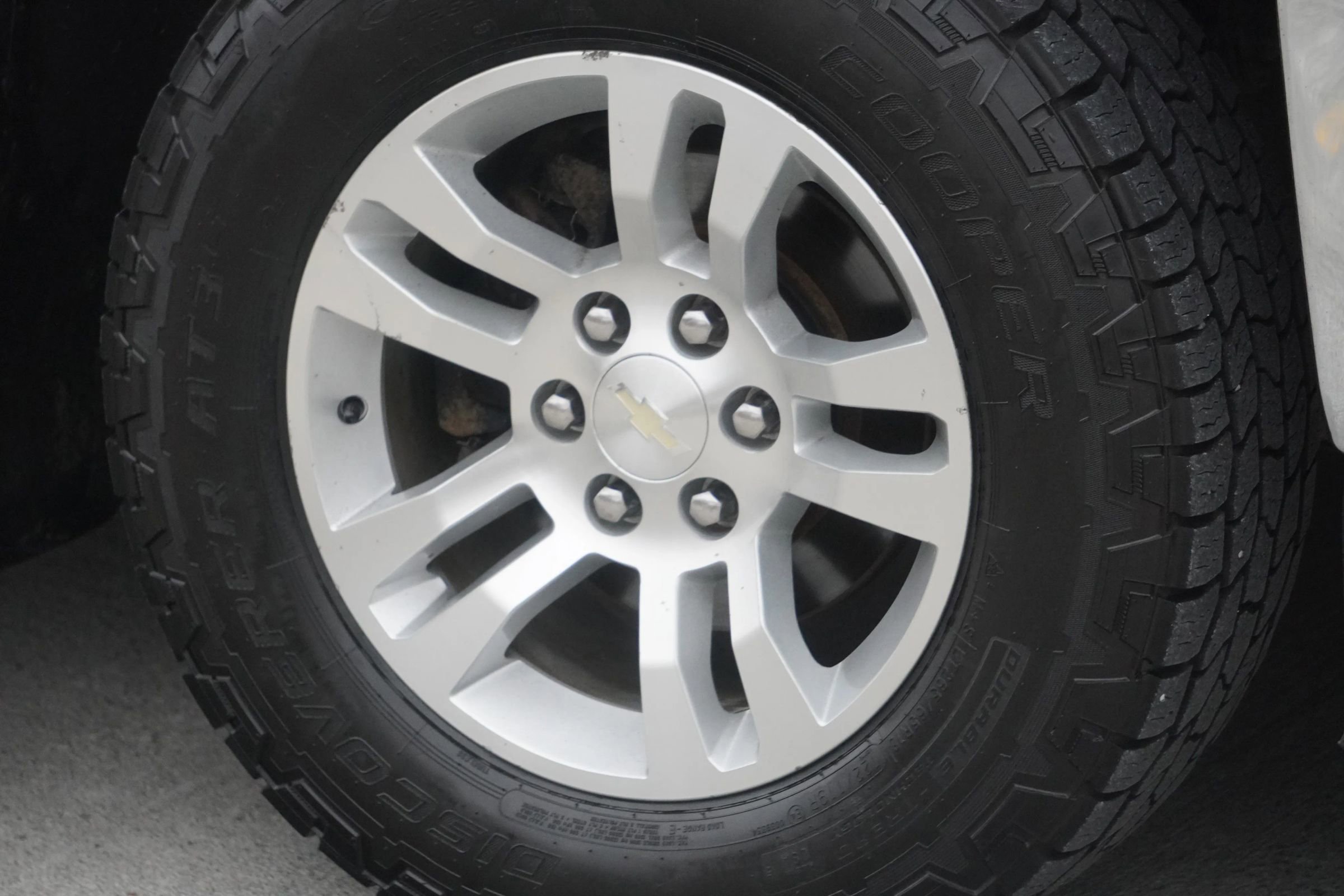 Used 2018 Chevrolet Silverado 1500 LT w/ All Star Edition AWD/4WD image 31