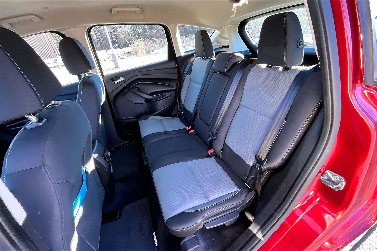 Used 2017 Ford C-MAX Energi SE w/ Equipment Group 401A image 20