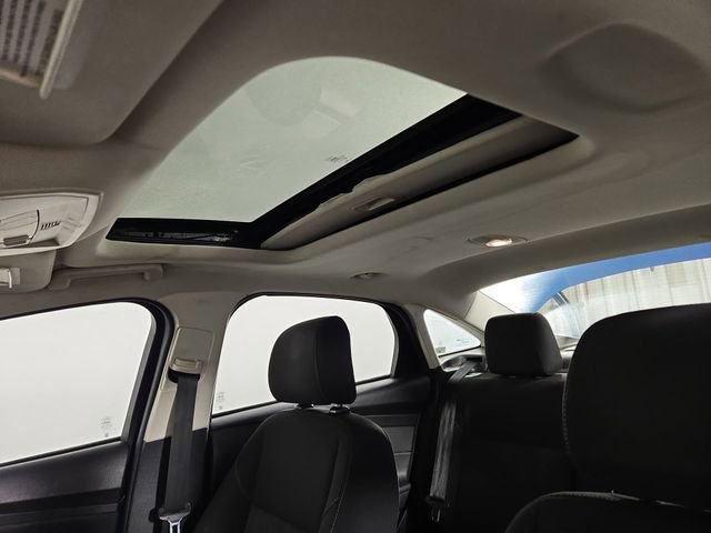 Used 2015 Ford Focus SE image 29