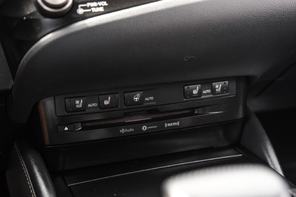 Used 2021 Lexus ES 350 F Sport w/ Accessory Package 2 FWD image 26
