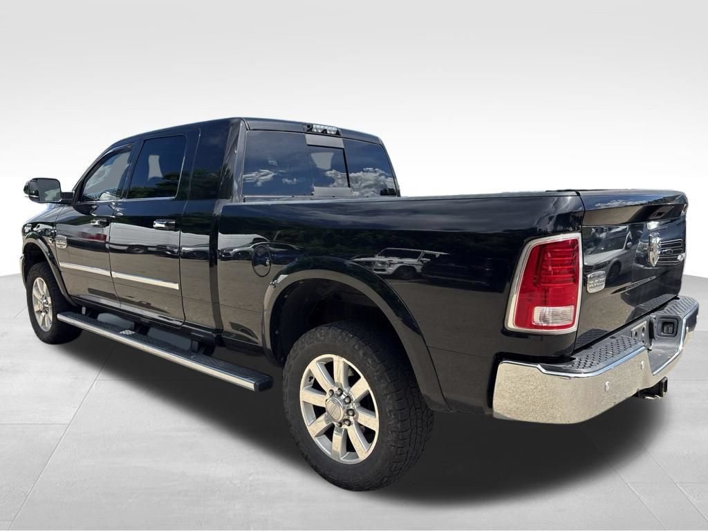 Used 2018 RAM 3500 Laramie Longhorn w/ Snow Chief Group AWD/4WD image 10