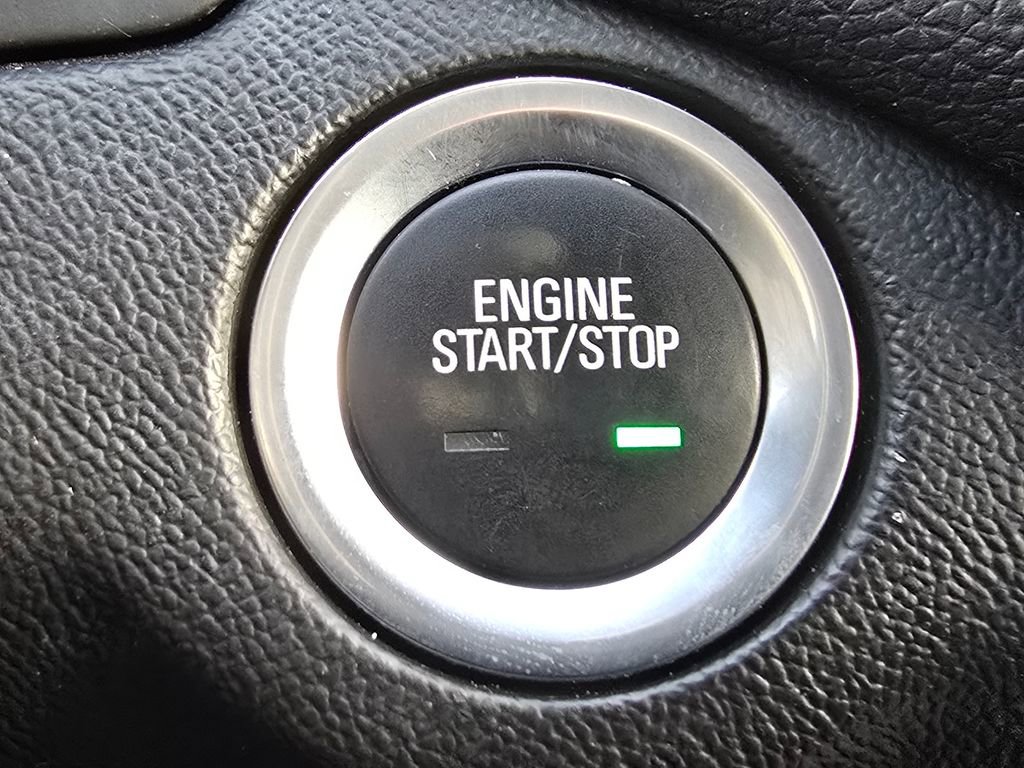 Used 2019 Chevrolet Equinox LT image 31