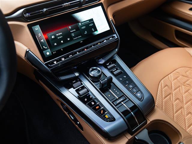 New 2027 Aston Martin Vanquish RWD image 21