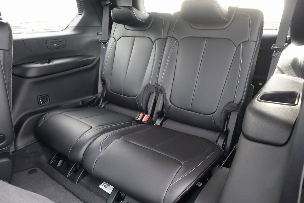 New 2025 Jeep Grand Cherokee L Limited image 14