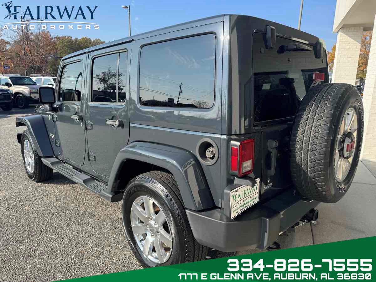 Used 2016 Jeep Wrangler Unlimited Sahara w/ Max Tow Package image 8