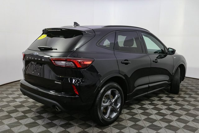 Used 2023 Ford Escape ST-Line w/ Tech Pack #1 image 13