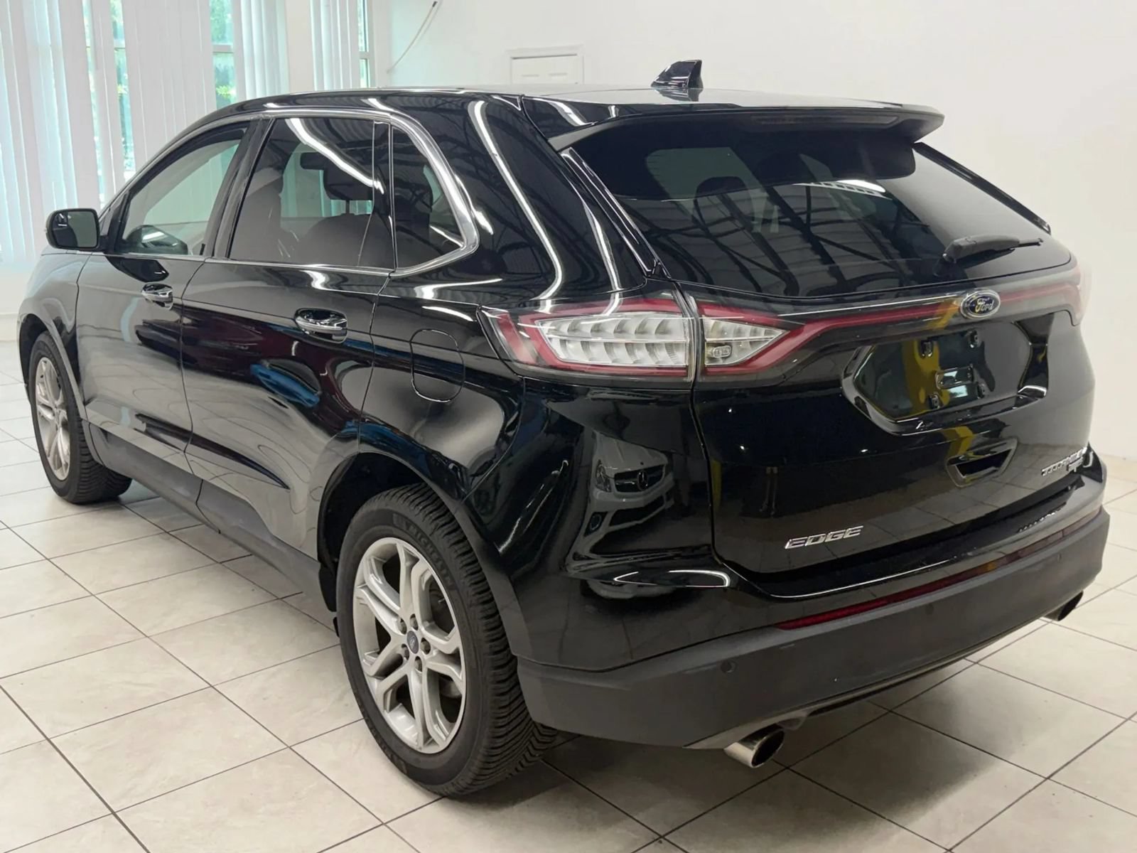 Used 2016 Ford Edge Titanium AWD/4WD image 7