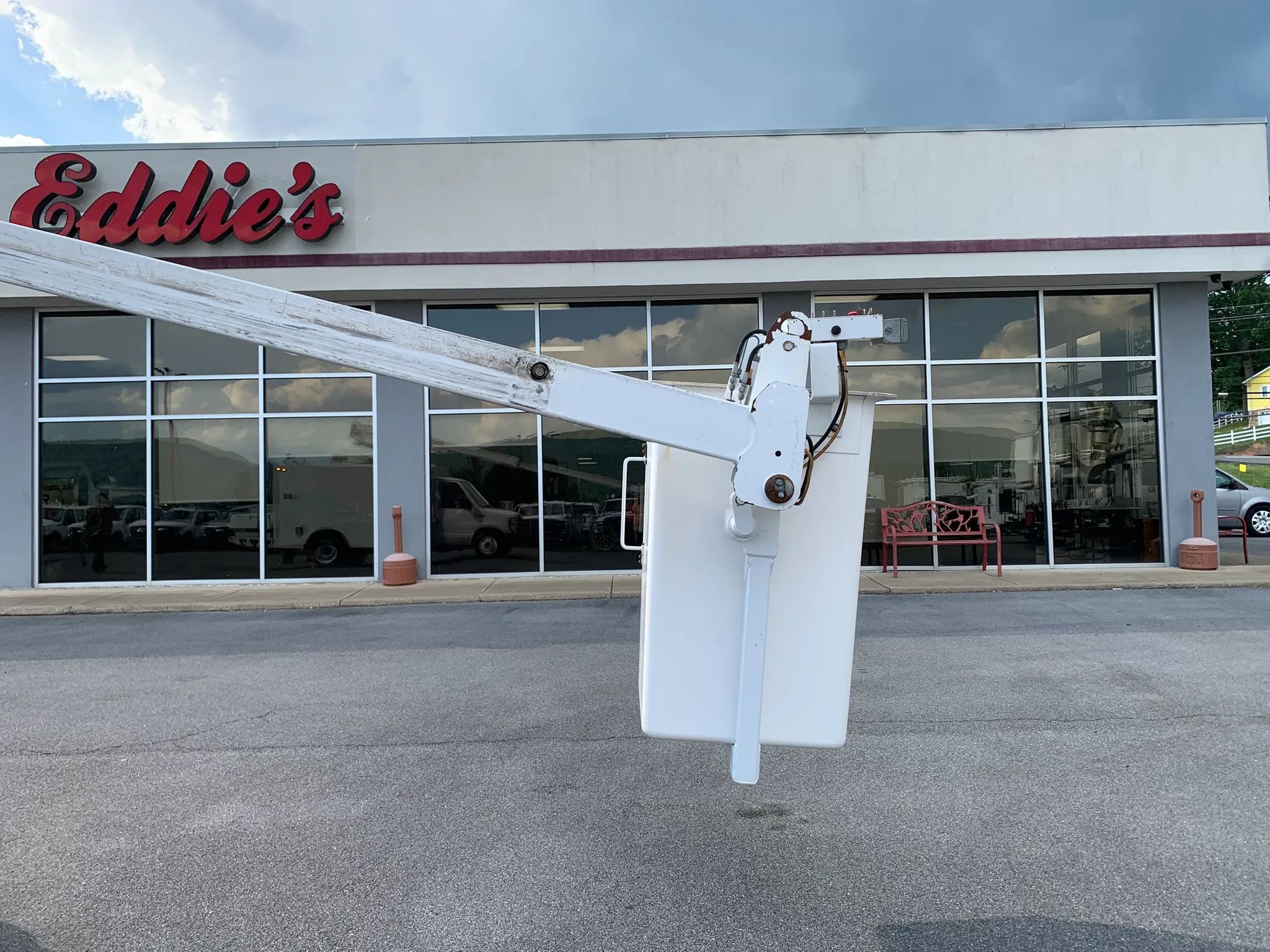 Used 2018 Ford E-350 and Econoline 350 Super Duty RWD image 42