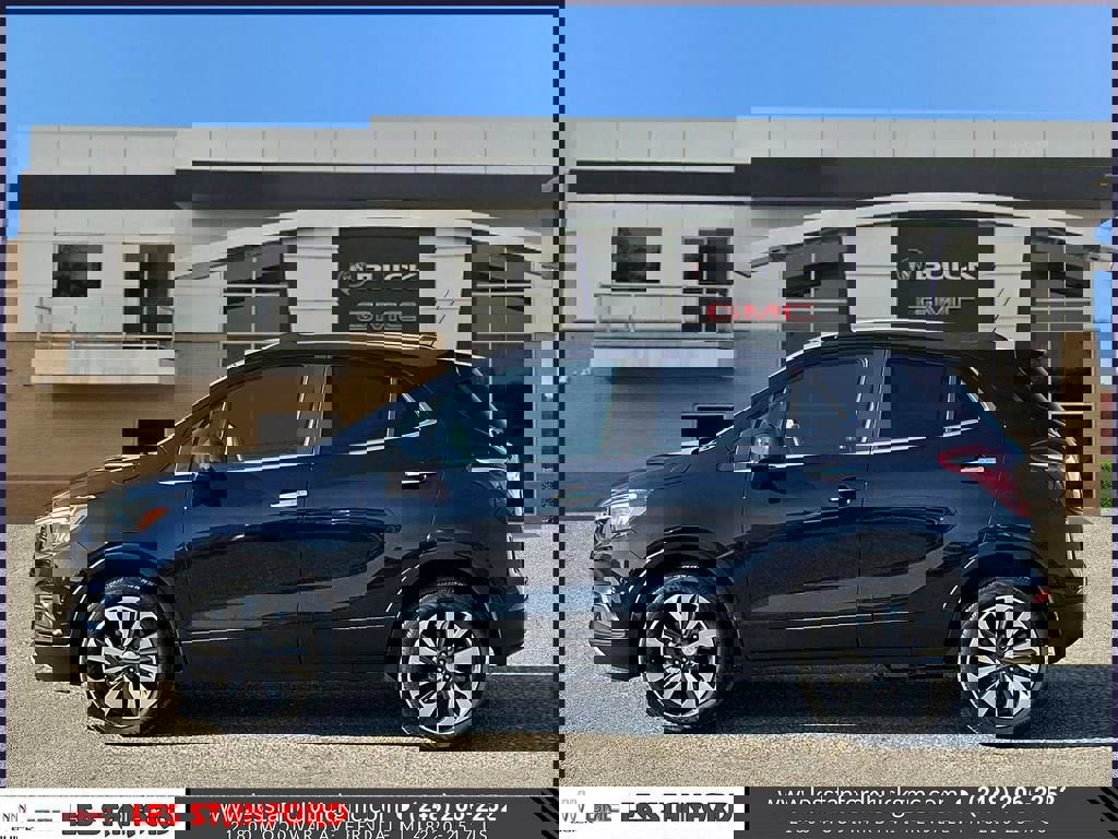 Used 2022 Buick Encore Preferred w/ Safety Package image 2