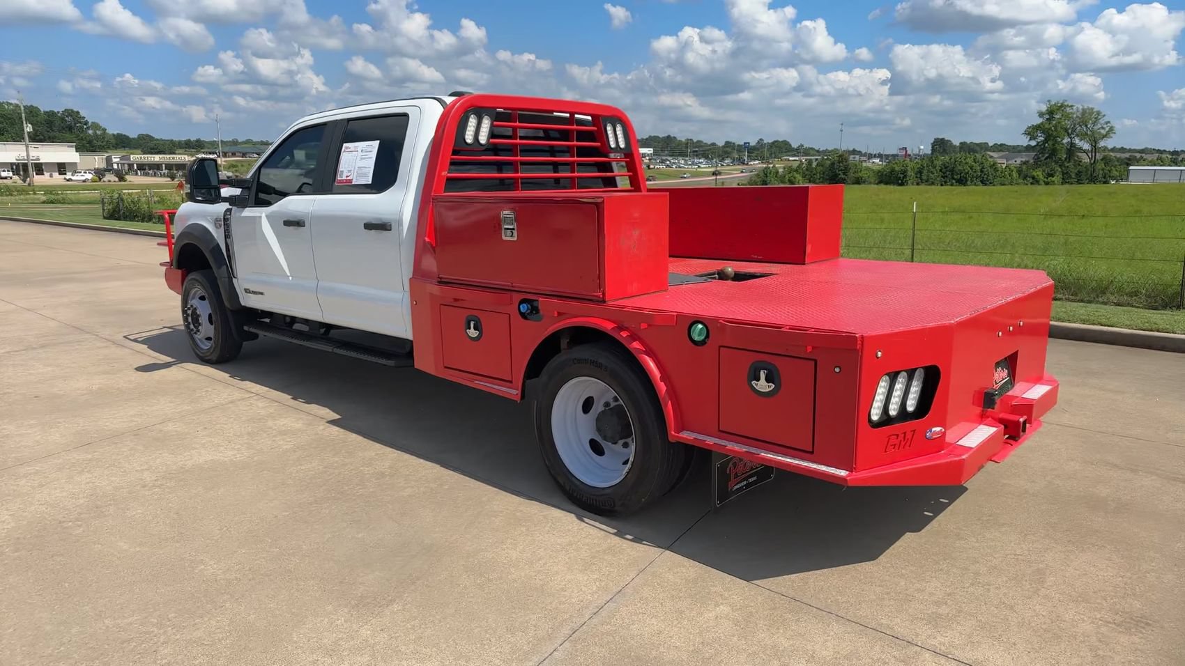 Used 2024 Ford F550 4x4 Crew Cab Super Duty image 3