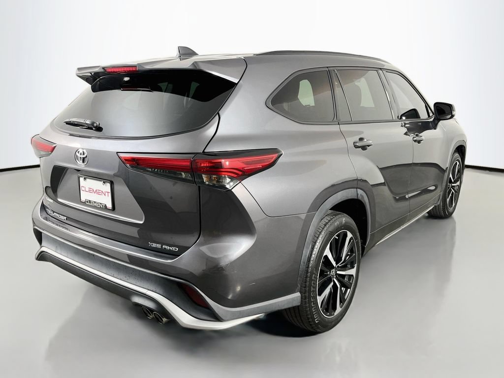 Used 2021 Toyota Highlander XSE AWD/4WD image 7