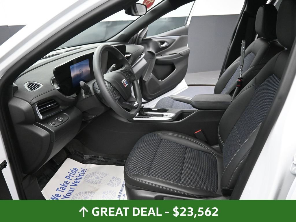 Used 2025 Buick Envista Preferred image 31