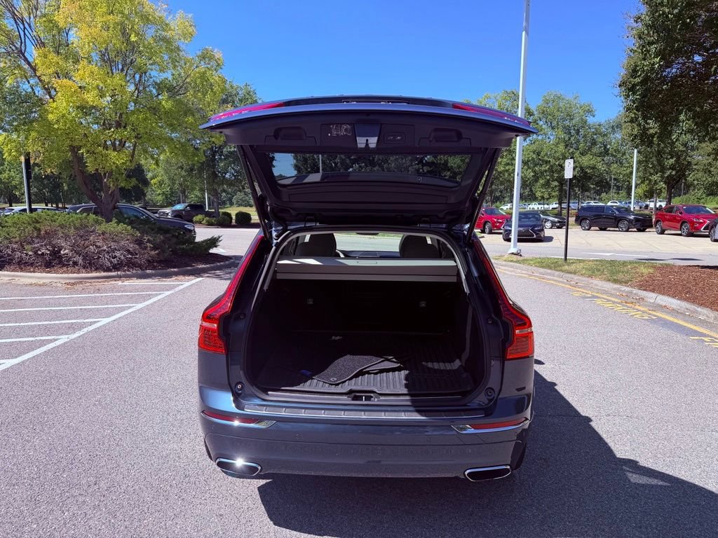 Used 2021 Volvo XC60 T5 Inscription w/ Protection Package Premier FWD image 14